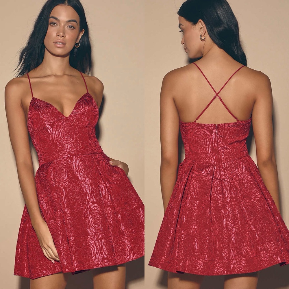 Lulus | Loving is Easy Berry Pink/Red Jacquard Pleated Skater Dress